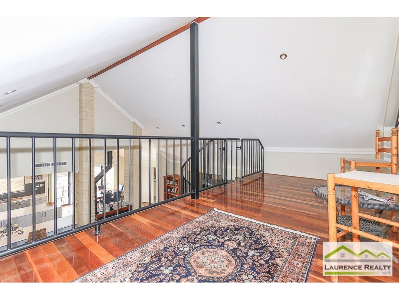 28 Kinsale Drive, Mindarie WA 6030