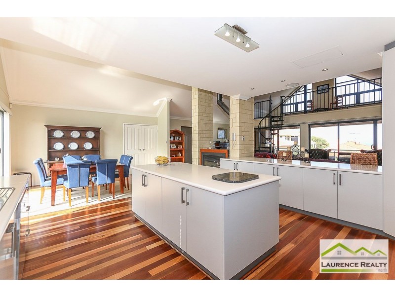 28 Kinsale Drive, Mindarie WA 6030