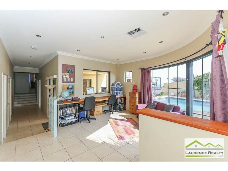 28 Kinsale Drive, Mindarie WA 6030