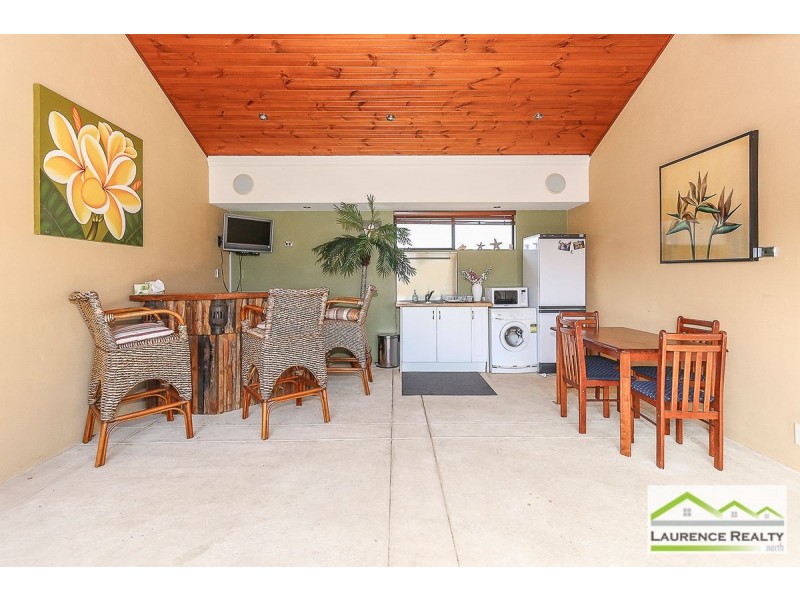 28 Kinsale Drive, Mindarie WA 6030