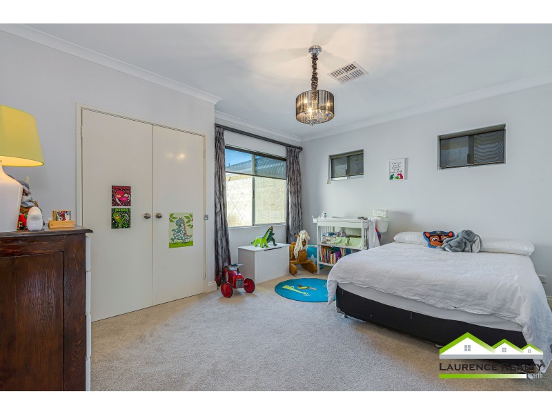 5 Windjammer Parkway, Jindalee WA 6036