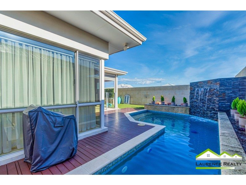 5 Windjammer Parkway, Jindalee WA 6036