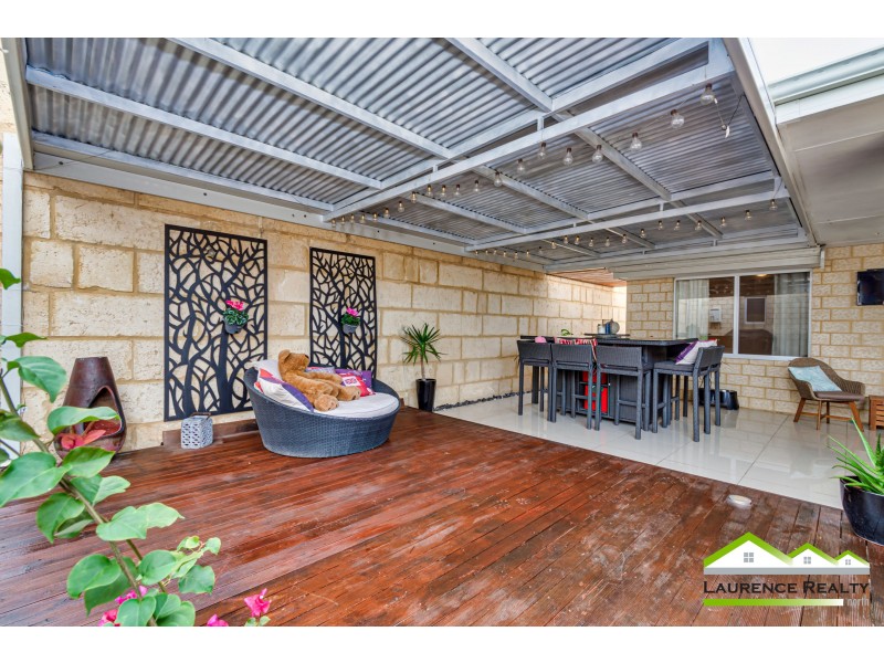 15 Windjammer Parkway, Jindalee WA 6036