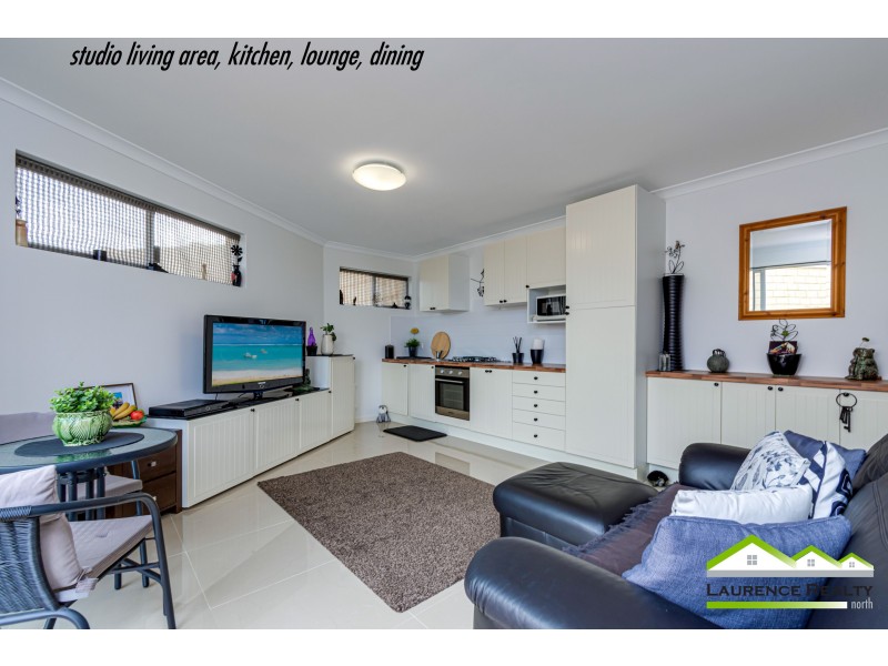 15 Windjammer Parkway, Jindalee WA 6036