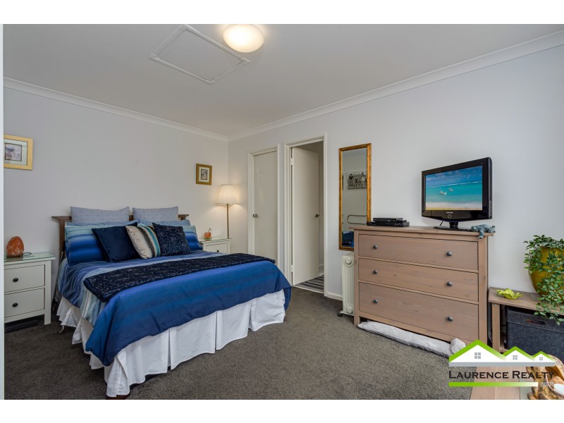 15 Windjammer Parkway, Jindalee WA 6036