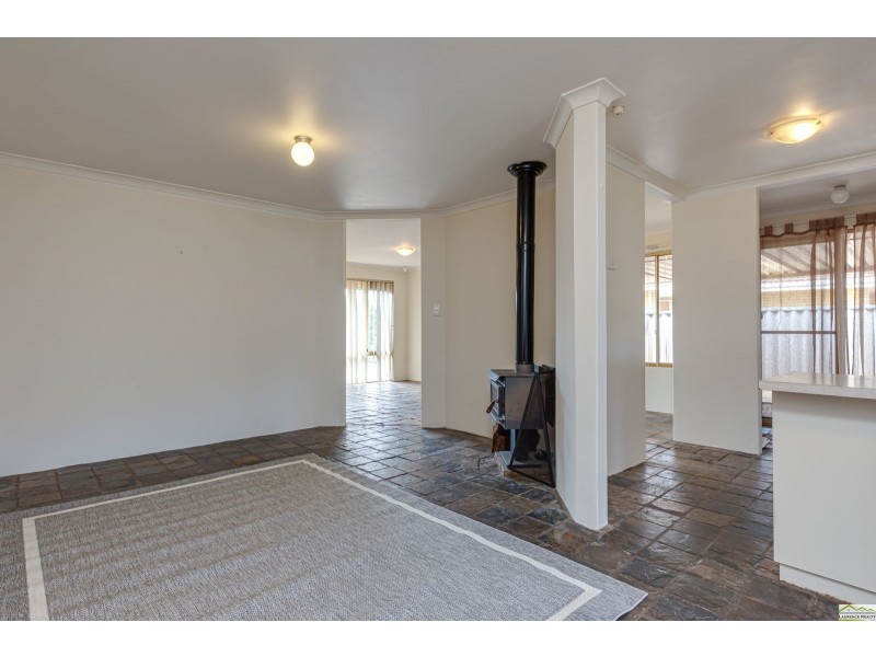 5 Palermo Court, Merriwa WA 6030