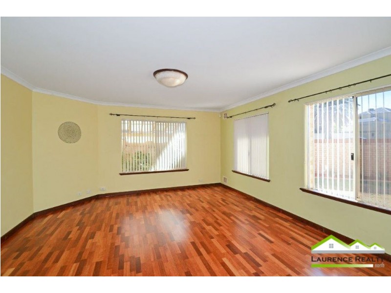 2 Rochester Drive, Mindarie WA 6030