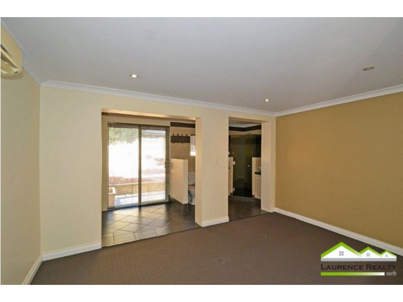 2 Rochester Drive, Mindarie WA 6030