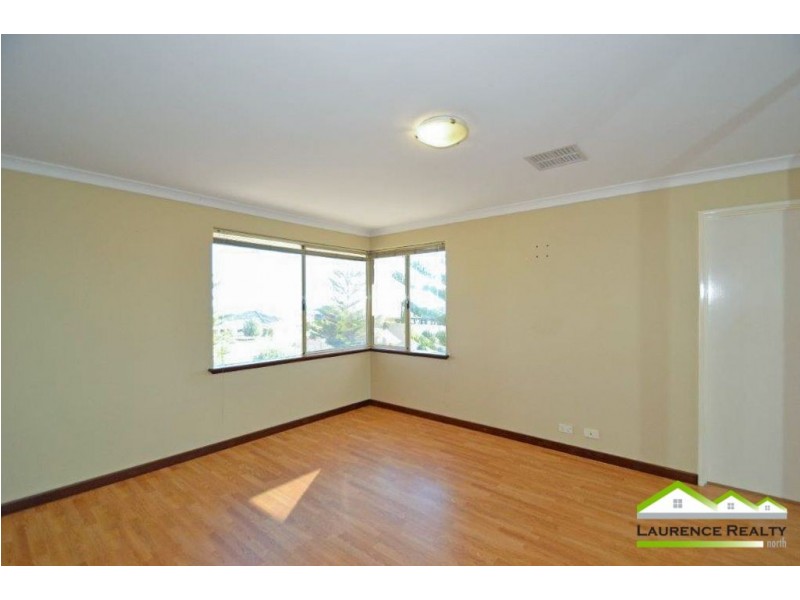 2 Rochester Drive, Mindarie WA 6030