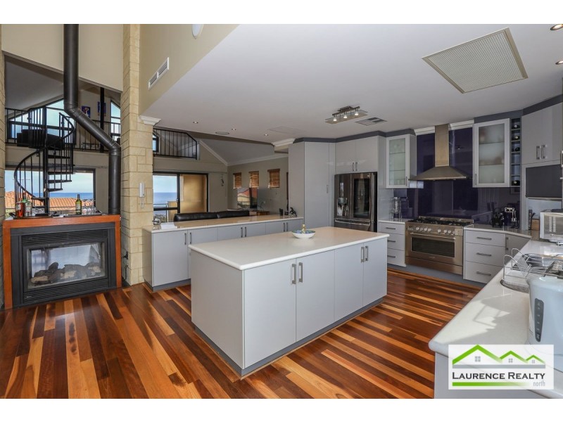 28 Kinsale Drive, Mindarie WA 6030