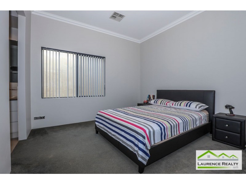 28 Kinsale Drive, Mindarie WA 6030