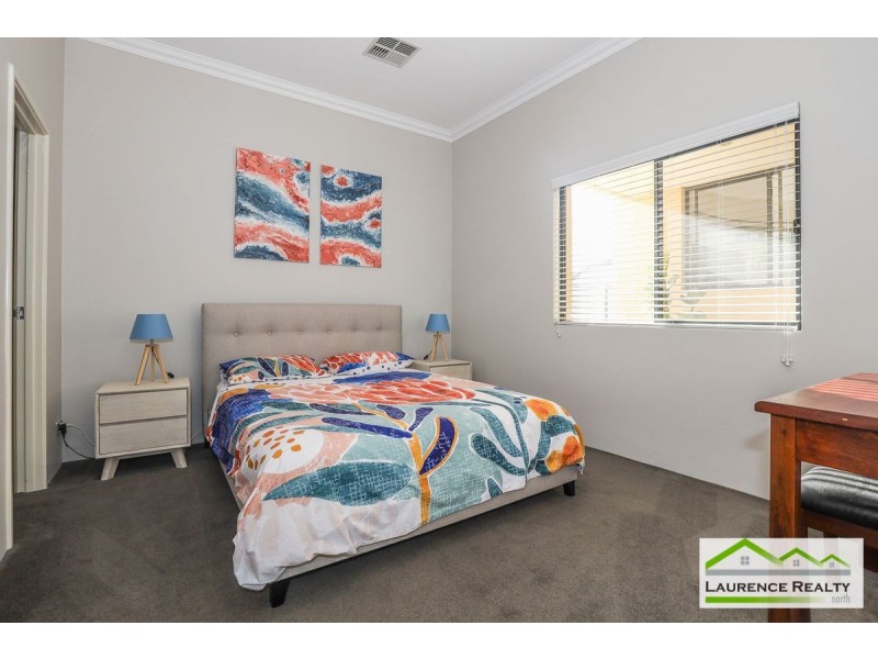 28 Kinsale Drive, Mindarie WA 6030
