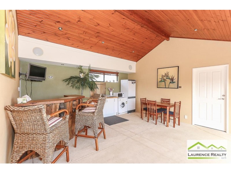 28 Kinsale Drive, Mindarie WA 6030