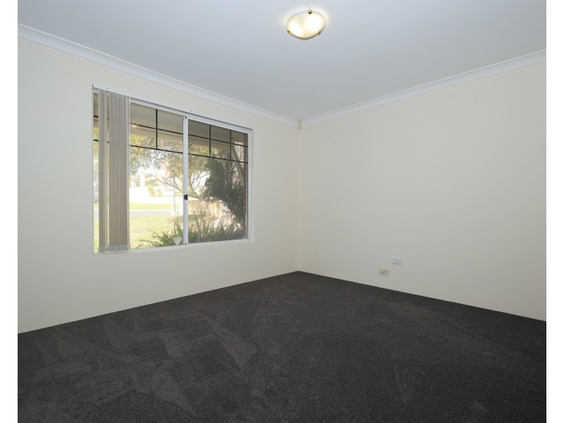 8 Walpole Place, Clarkson WA 6030