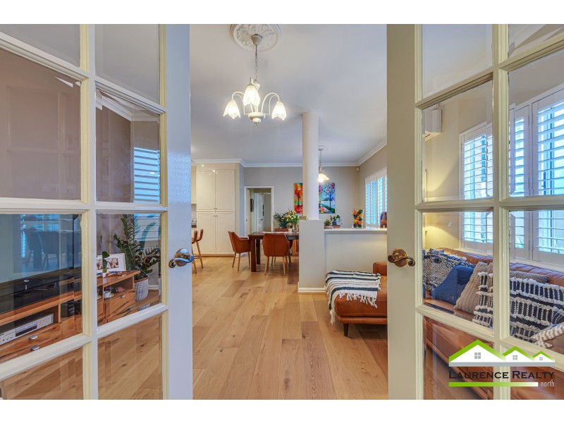 17 Rosslare Promenade, Mindarie WA 6030