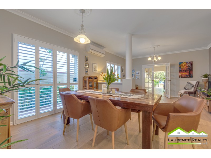 17 Rosslare Promenade, Mindarie WA 6030