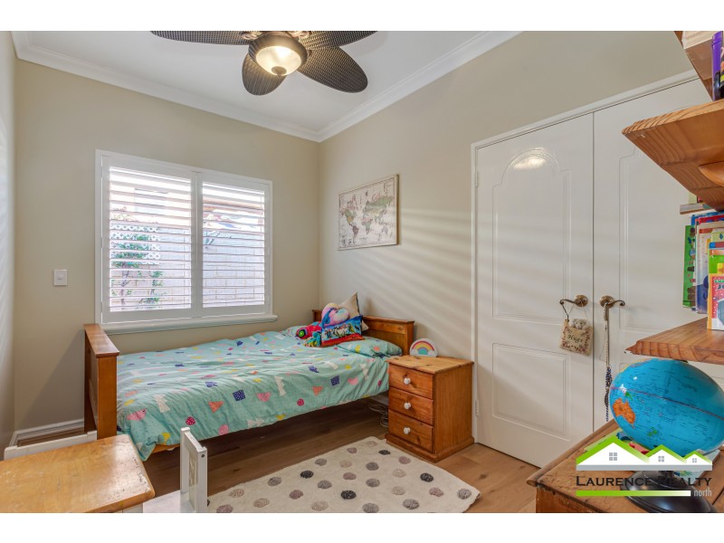 17 Rosslare Promenade, Mindarie WA 6030