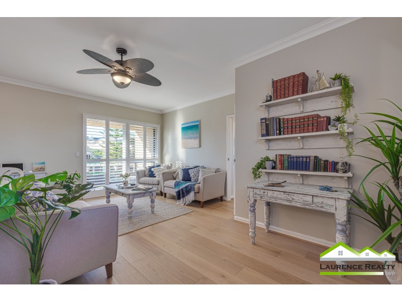17 Rosslare Promenade, Mindarie WA 6030