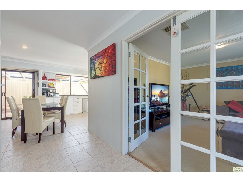 24 Duncombe Grove, Quinns Rocks WA 6030