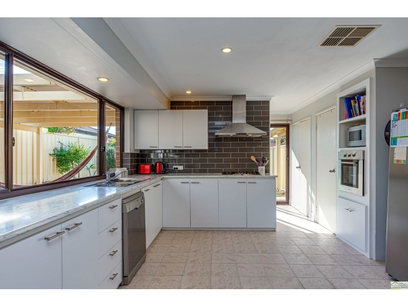 24 Duncombe Grove, Quinns Rocks WA 6030