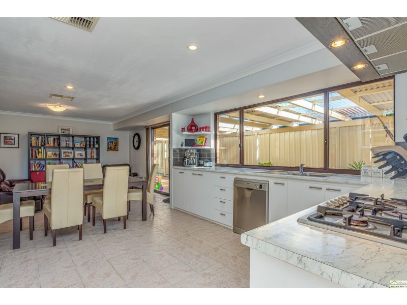 24 Duncombe Grove, Quinns Rocks WA 6030