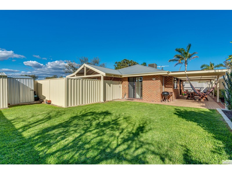 24 Duncombe Grove, Quinns Rocks WA 6030