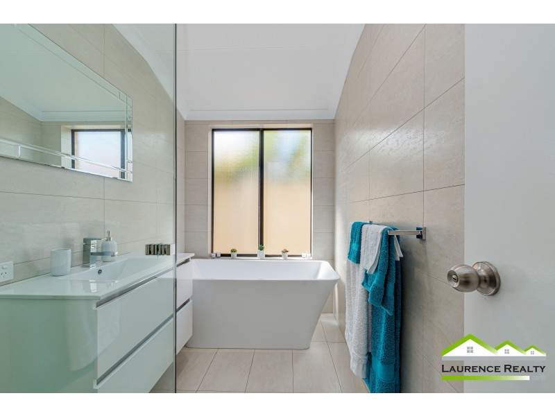 1 Mal Bay Court, Mindarie WA 6030