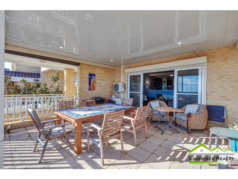 10/8 Toulon Circle, Mindarie WA 6030