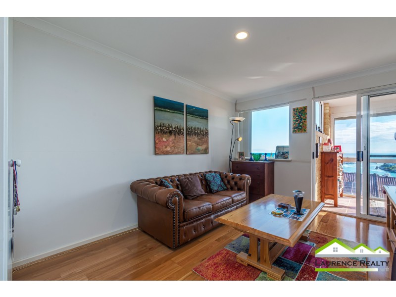 10/8 Toulon Circle, Mindarie WA 6030