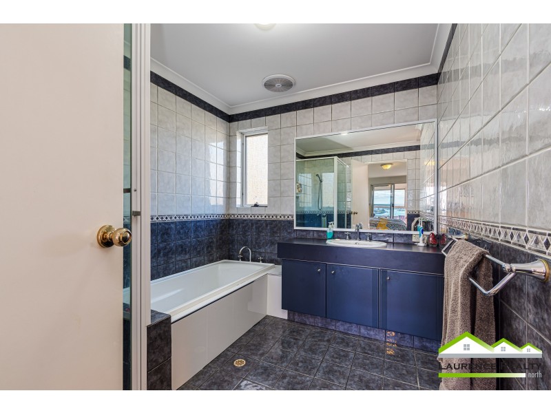 10/8 Toulon Circle, Mindarie WA 6030