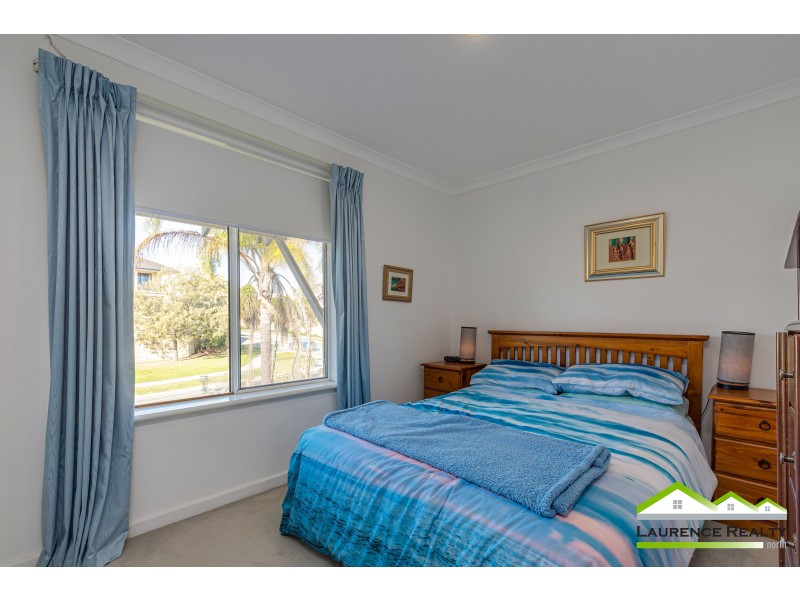 10/8 Toulon Circle, Mindarie WA 6030