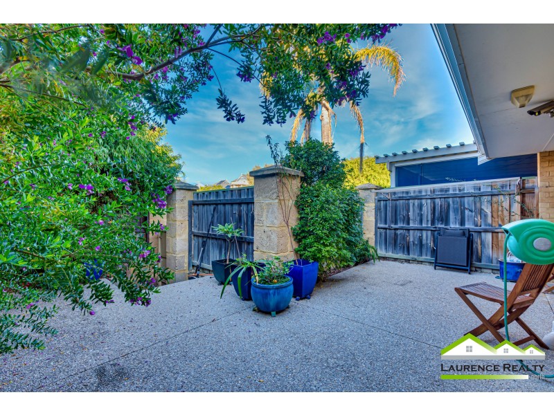 10/8 Toulon Circle, Mindarie WA 6030