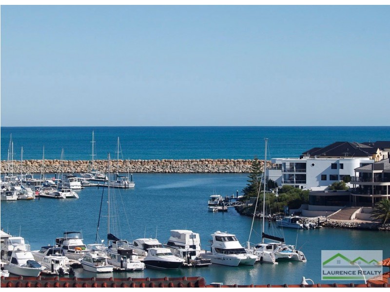 10/8 Toulon Circle, Mindarie WA 6030