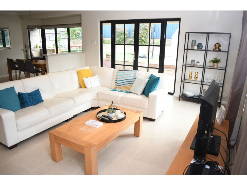 60 Cristobal Crescent, Mindarie WA 6030