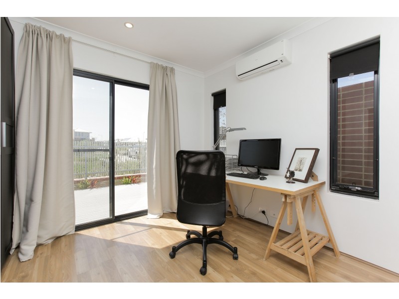 15 Pare Lane, Clarkson WA 6030