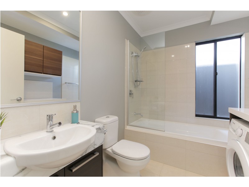 15 Pare Lane, Clarkson WA 6030