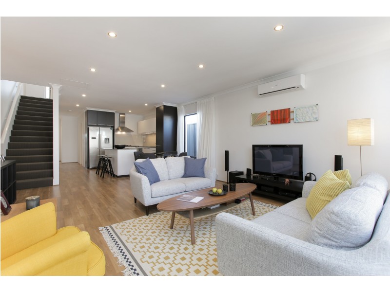 15 Pare Lane, Clarkson WA 6030