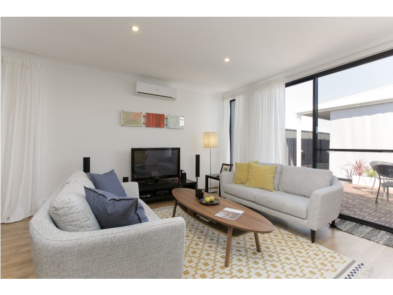 15 Pare Lane, Clarkson WA 6030