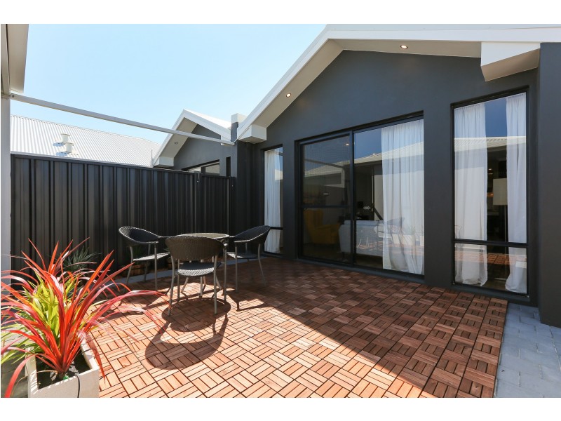 15 Pare Lane, Clarkson WA 6030