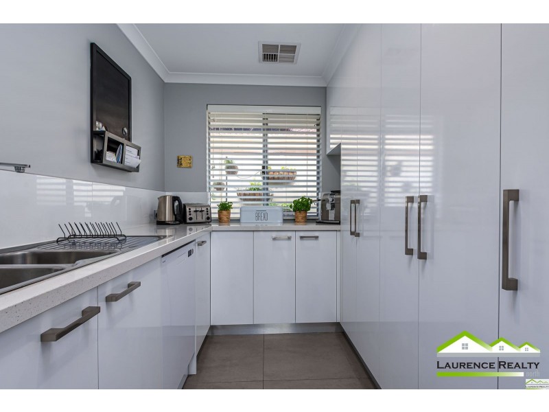 5 Irvine Cove, Mindarie WA 6030