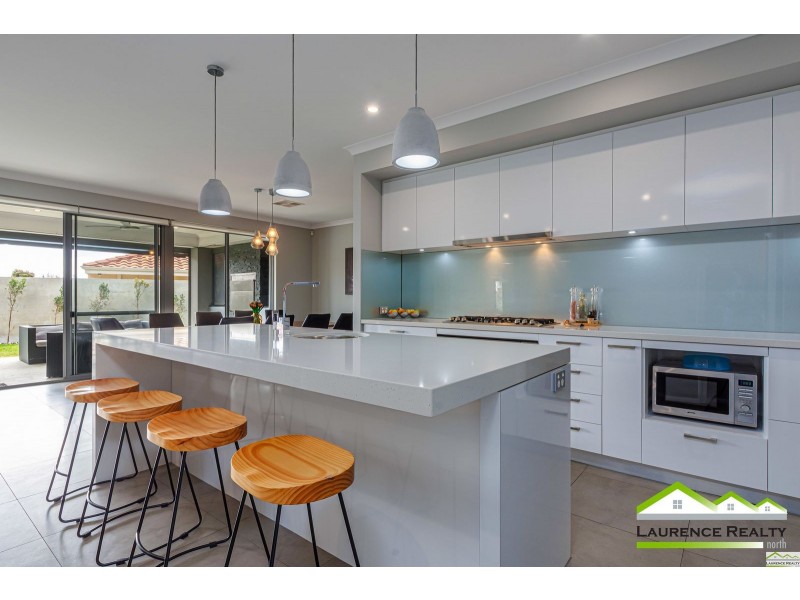 5 Irvine Cove, Mindarie WA 6030