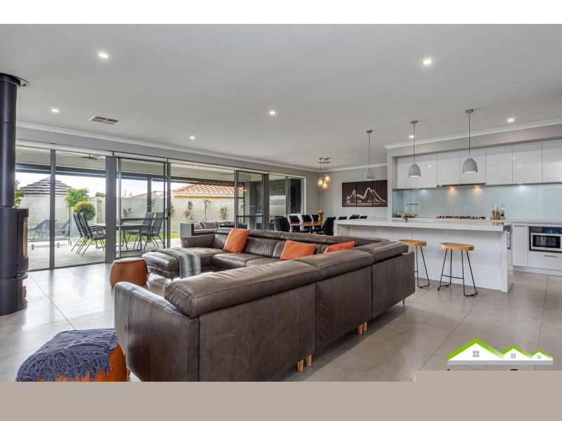 5 Irvine Cove, Mindarie WA 6030