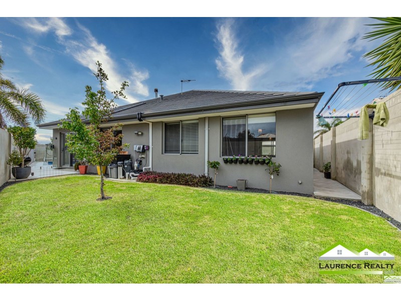 5 Irvine Cove, Mindarie WA 6030