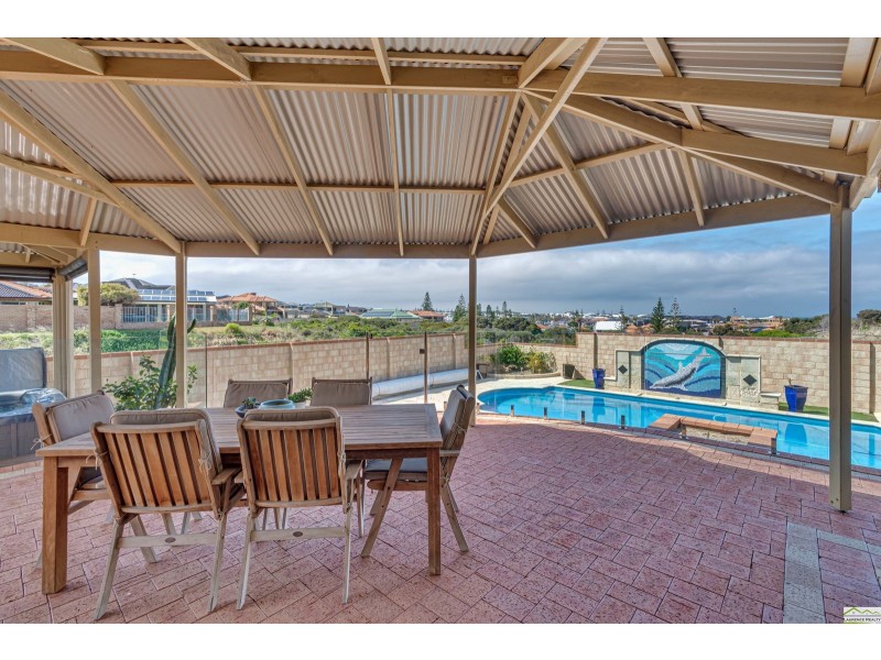 19 Kinsale Drive, Mindarie WA 6030