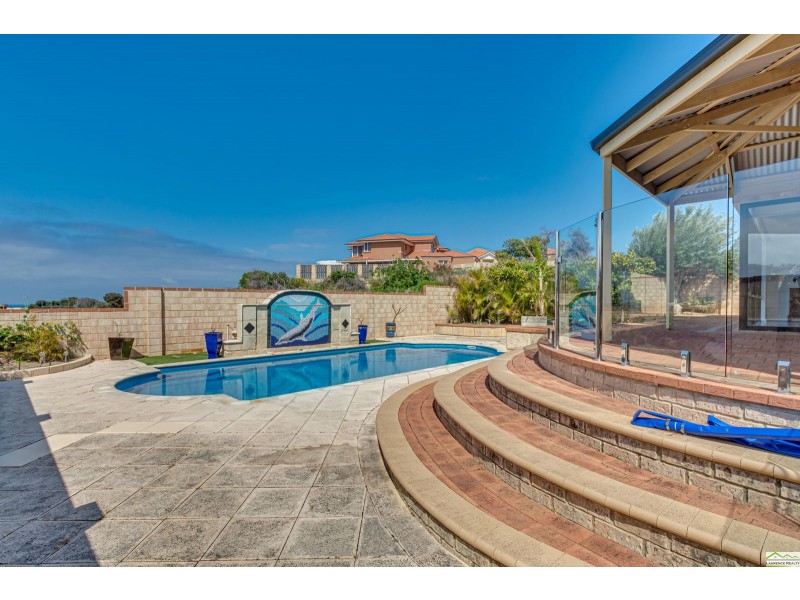 19 Kinsale Drive, Mindarie WA 6030