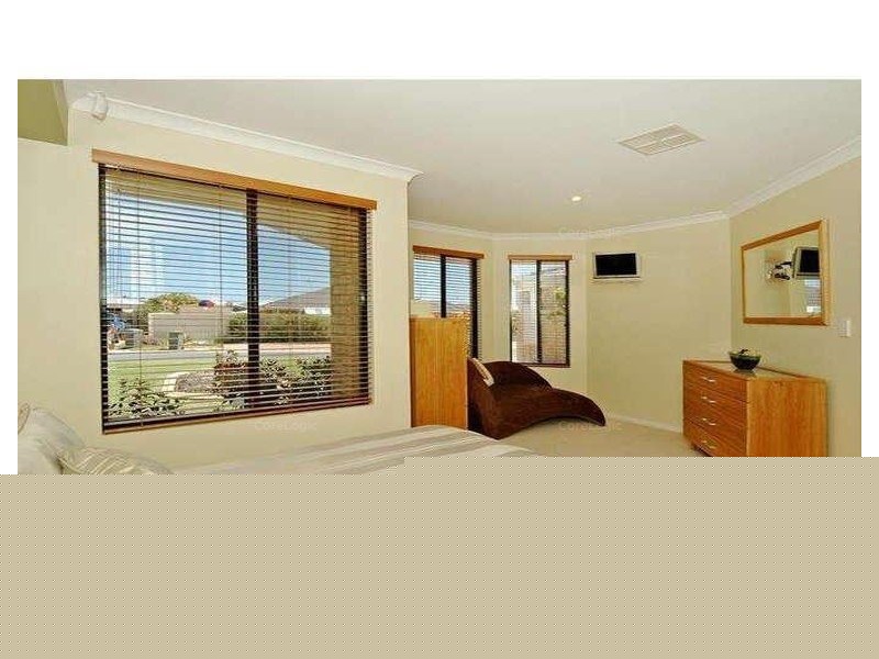 19 Ceduna Way, Quinns Rocks WA 6030