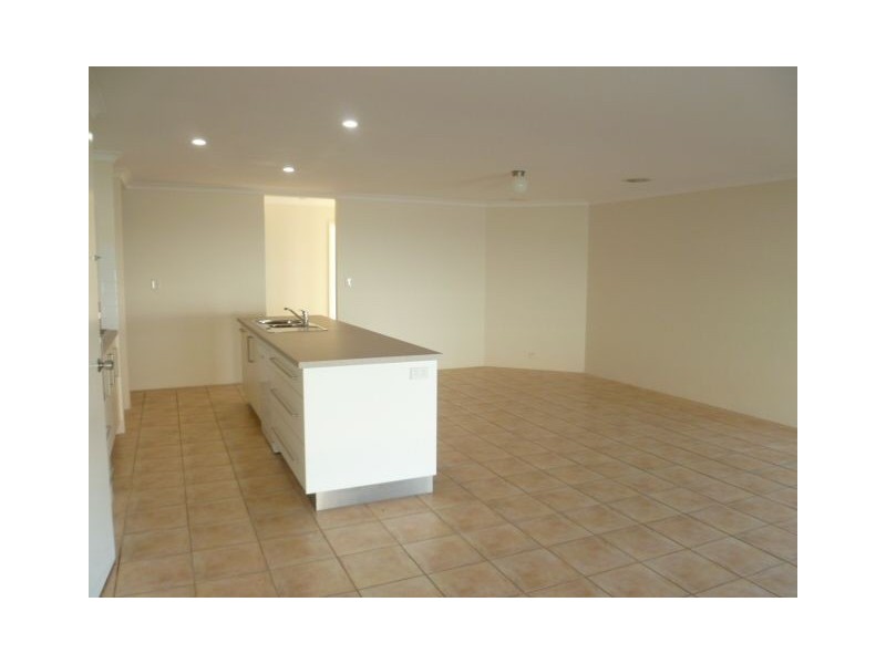 21 James Cook Avenue, Quinns Rocks WA 6030