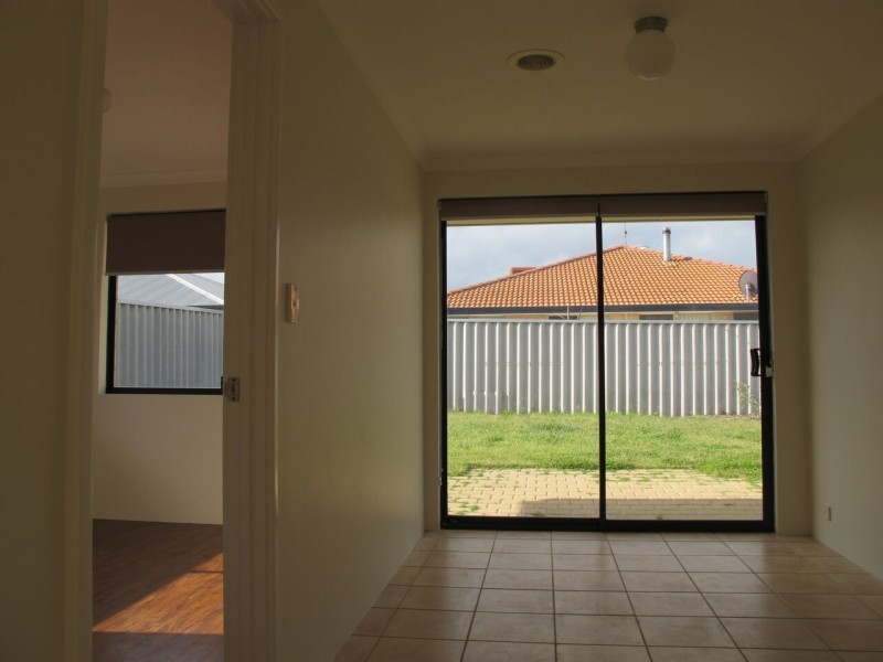 21 James Cook Avenue, Quinns Rocks WA 6030