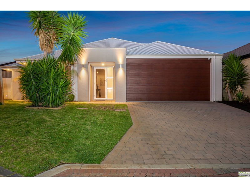 8 Dirleton Loop, Butler WA 6036