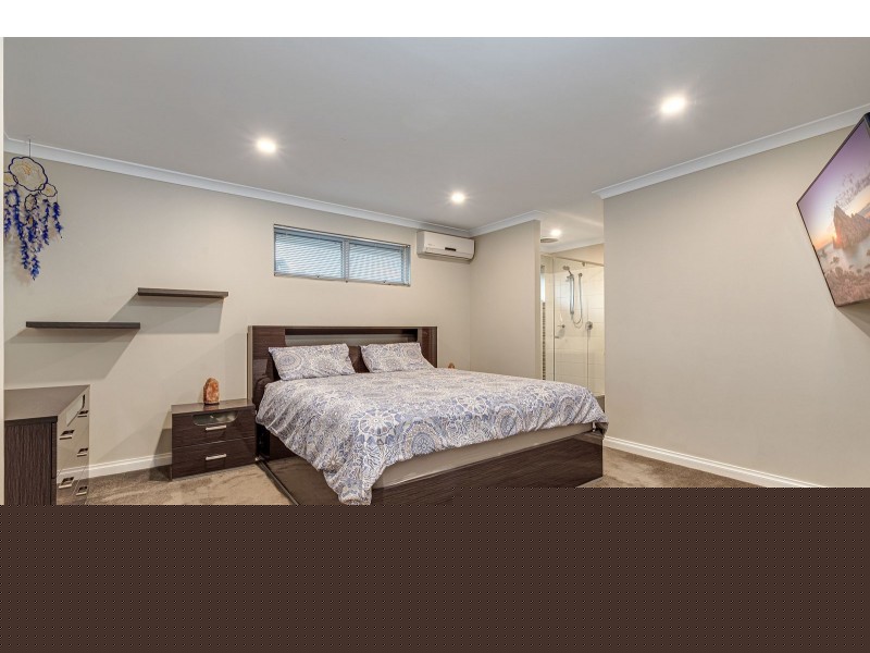 8 Dirleton Loop, Butler WA 6036